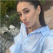 Studentessa di ingegneria aerospaziale per lezioni di matematica e fisica